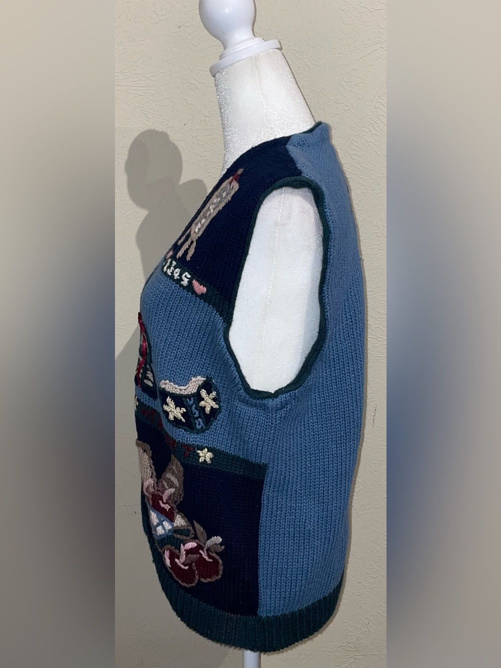 Christopher Banks Women Size L Vintage Blue Teacher Sweater Vest Back To School - Picture 7 of 9